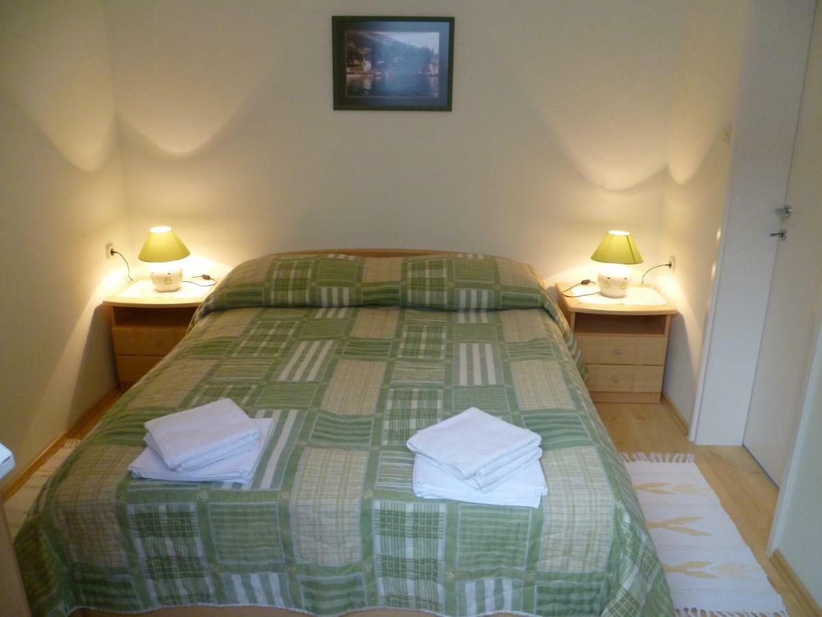 Apartments Mija Bol Eksteriør bilde